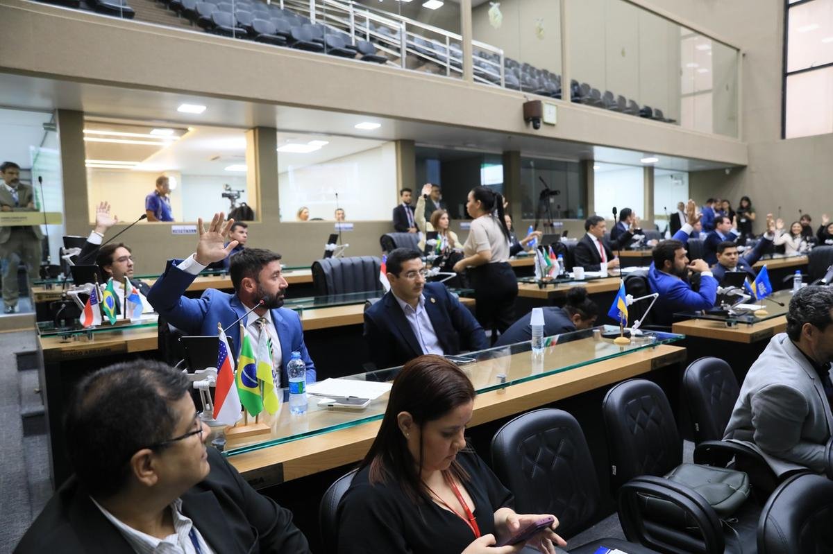 Deputados do Amazonas derrubam veto a PL do canabidiol
