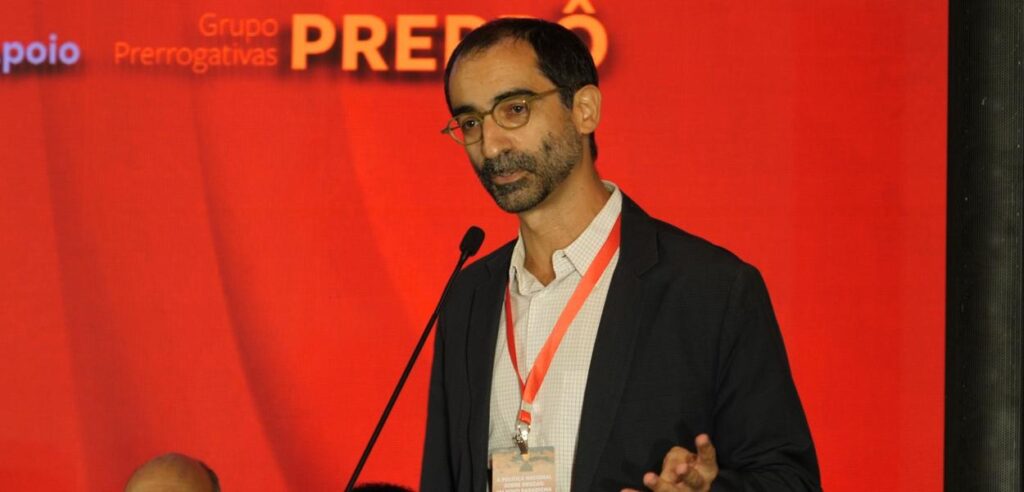Falta de regulação da cannabis medicinal amplia desigualdades e gera riscos de saúde pública, diz Leon Garcia