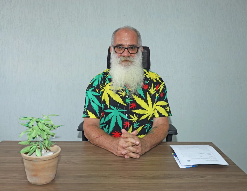 Hamber Carvalho deixa secretaria e impulsiona Cannabis medicinal em Búzios