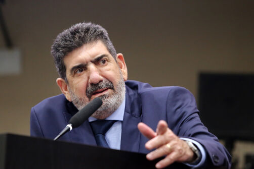 Dr. João cobra regulamentação urgente da lei do canabidiol