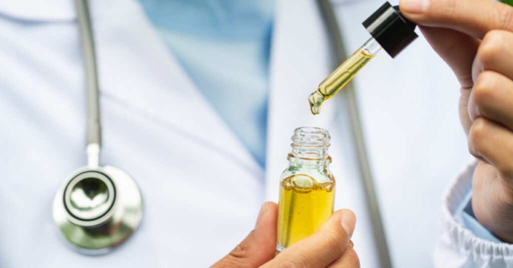 Sua farmácia já tem produtos à base de cannabis medicinal?