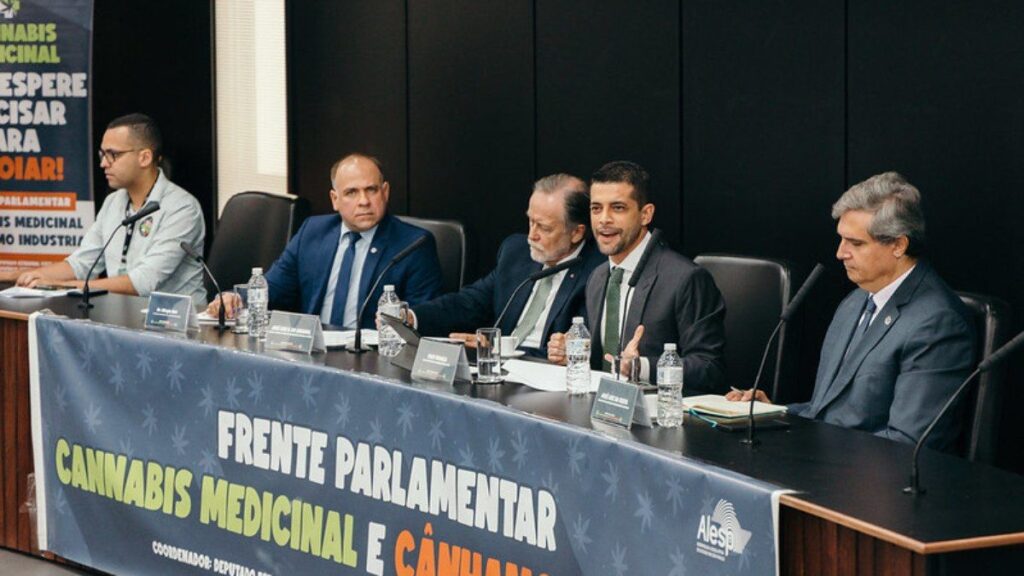 Correio do Povo Penedo - Como a Política Está Regulamentando a Cannabis Medicinal