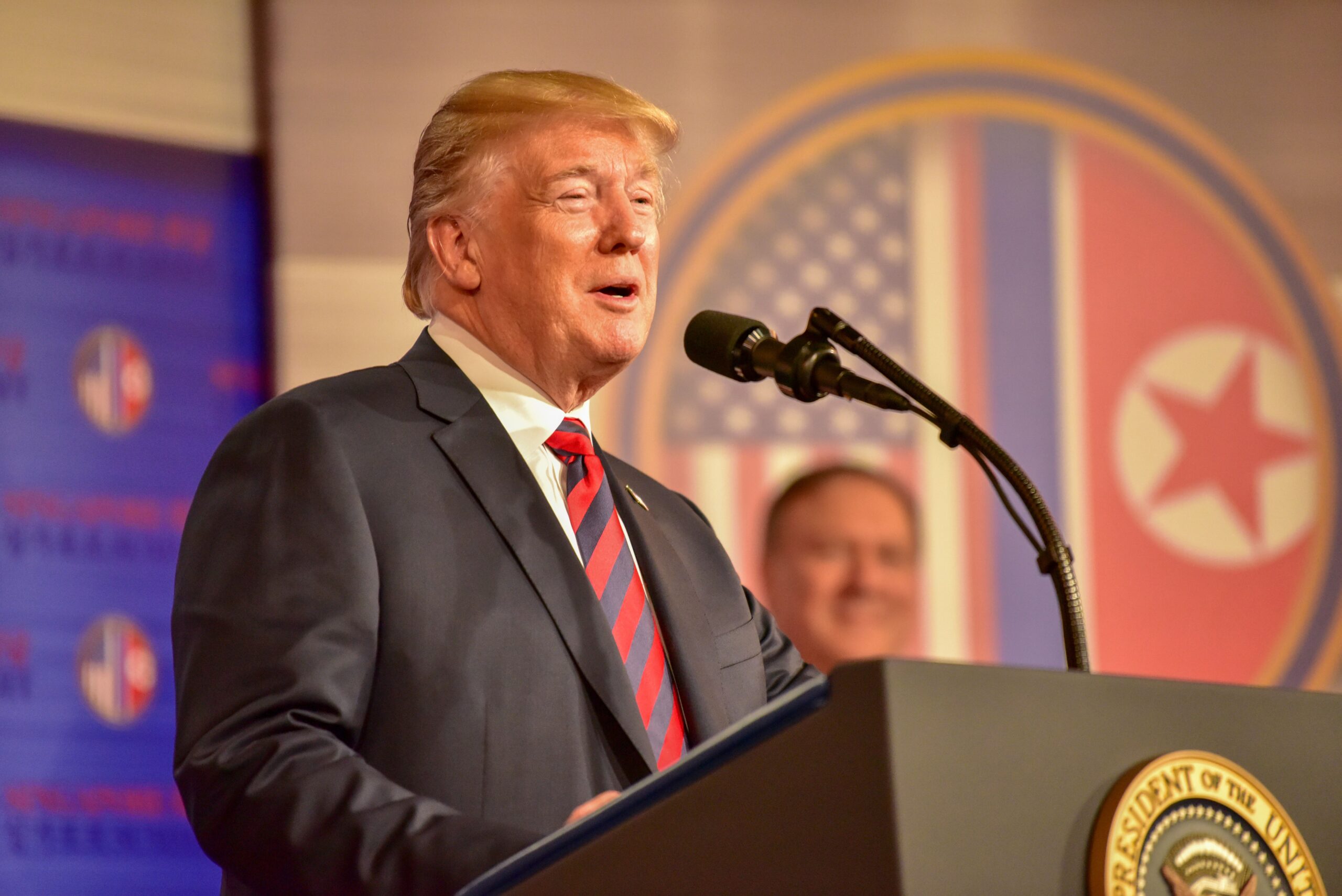 Governo Trump não deve reclassificar a maconha tão cedo, diz Casa Branca