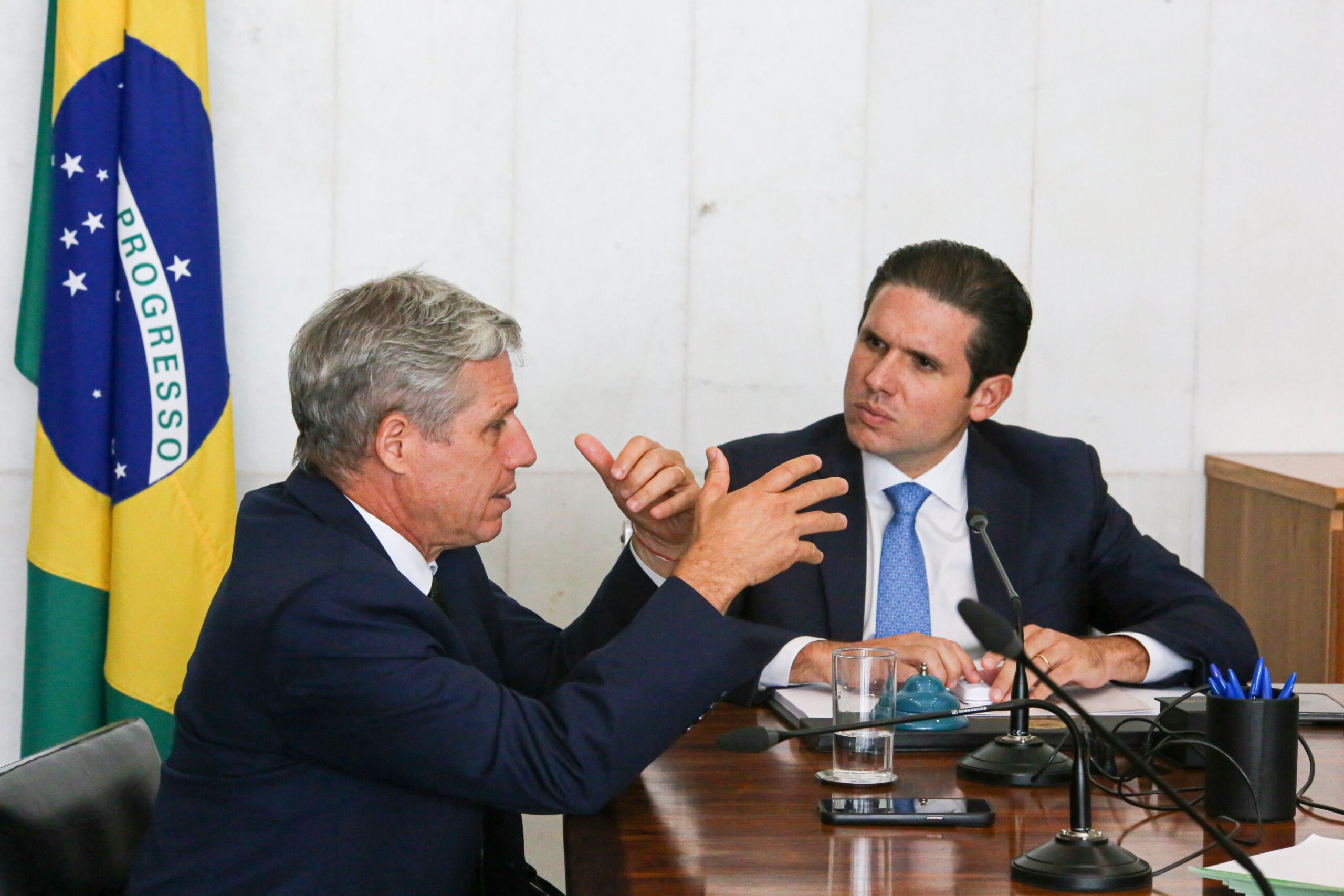 Presidente da Câmara, Hugo Motta, recebe Ministro Paulo Teixeira para discutir avanços na cannabis medicinal