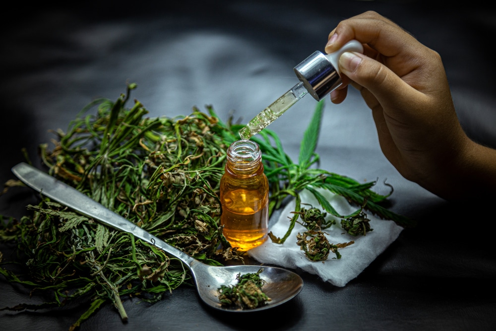 Anvisa recua na venda de cannabis em farmácia de manipulação