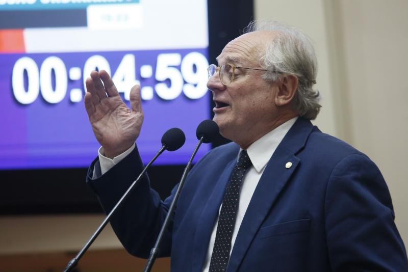 Deputados criticam regulamentação sem prazos para canabidiol no SUS