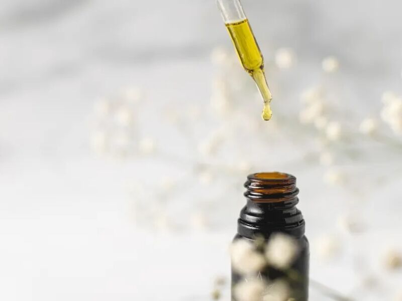 Pesquisa encontra canabidiol em planta comum presente no Brasil