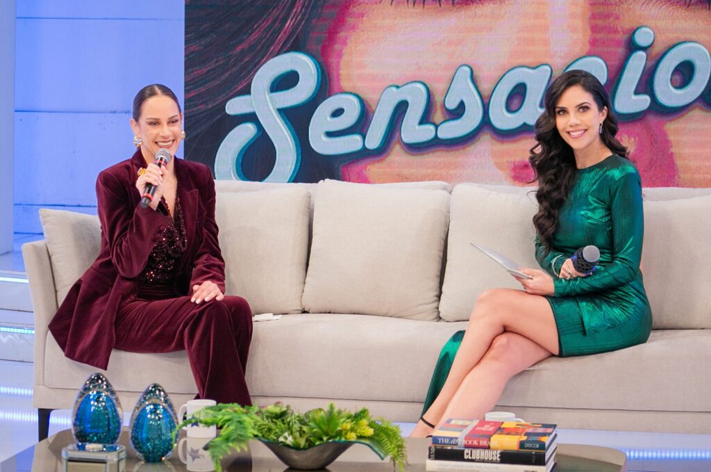 Silvia Abravanel se emociona ao falar da maternidade