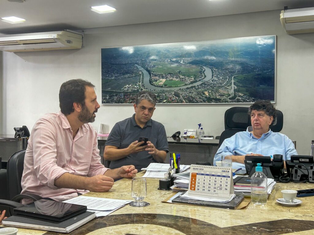 Deputado Flávio Serafini se reúne com prefeito Neto para acompanhar programa de canabidiol