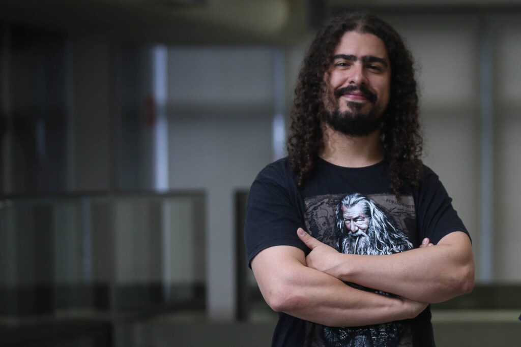 Pirula acorda após AVC e segue em recuperação na UTI
