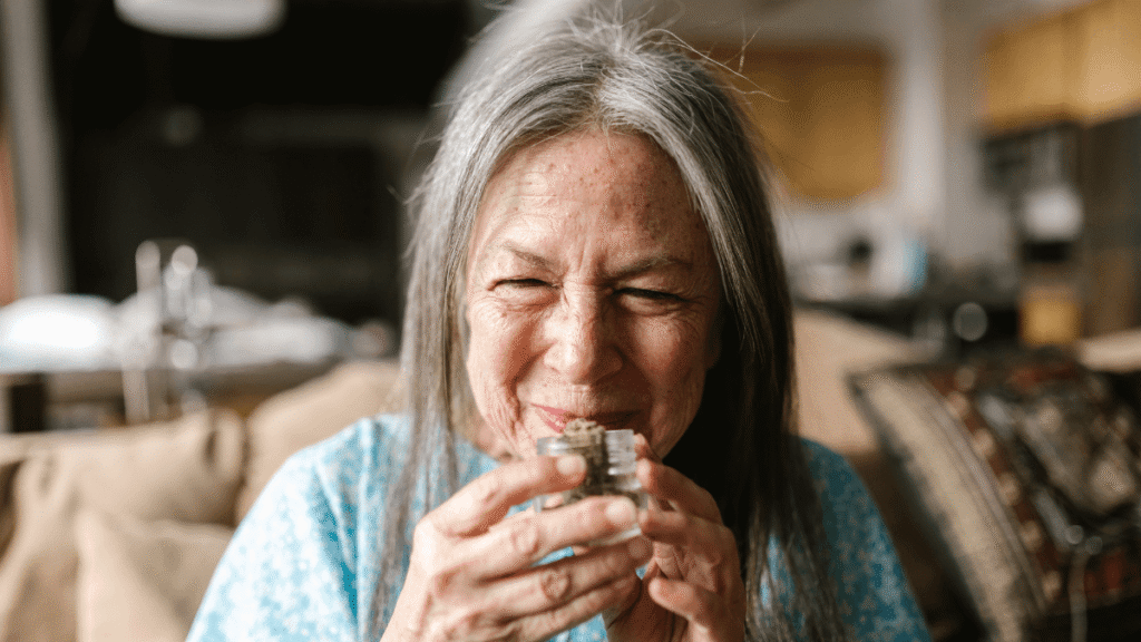 Saiba por que uso de cannabis por idosos cresce 46% em dois anos