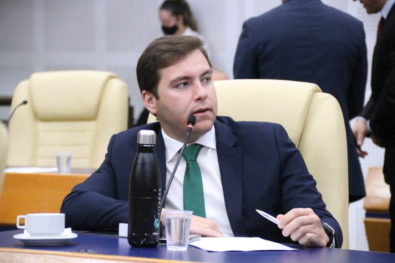 Vereador busca instalar centro de atendimento à Cannabis em Goiânia