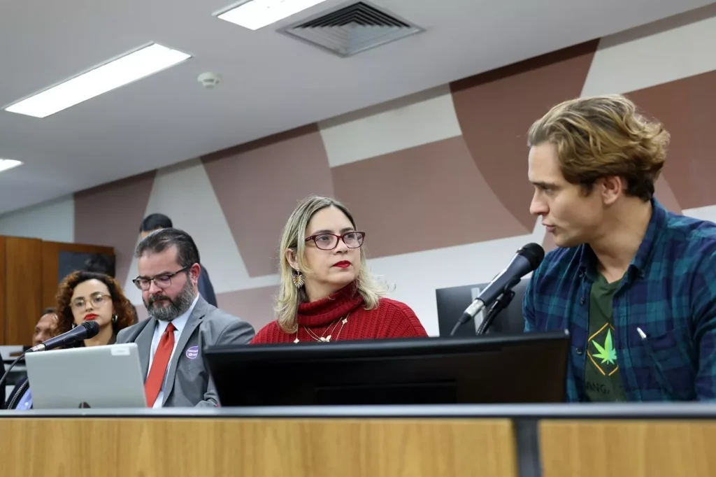 Associações cobram regulamentação do cultivo medicinal de cannabis; entidade de Ituiutaba se destaca – Regionalzão Notícias