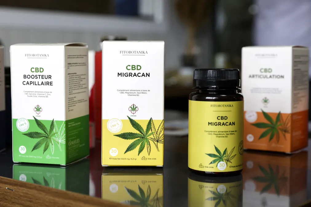 Lei de distribuição de medicamentos à base de cannabis completa um mês