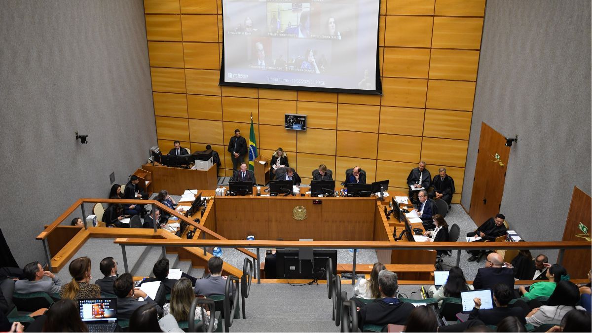 STJ decide que plano de saúde não é obrigado a cobrir canabidiol para uso em casa e não listado na ANS