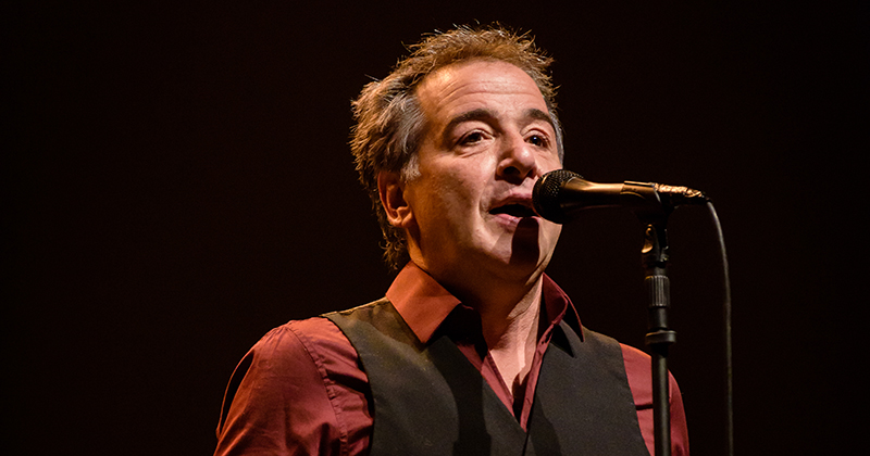 Vocalista do Ira! diz ser favorável a regulamentação da maconha 
